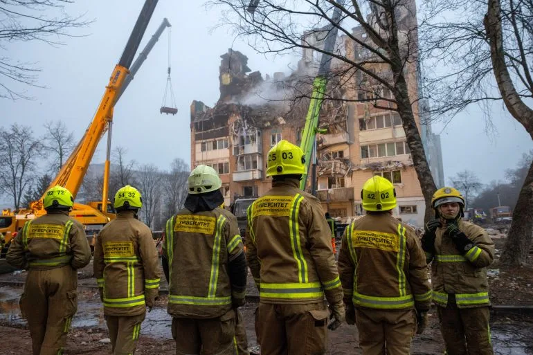 تبادل جثث بين أوكرانيا وروسيا وأوروبا ترفض خطة سلام أميركية تبادل جثث