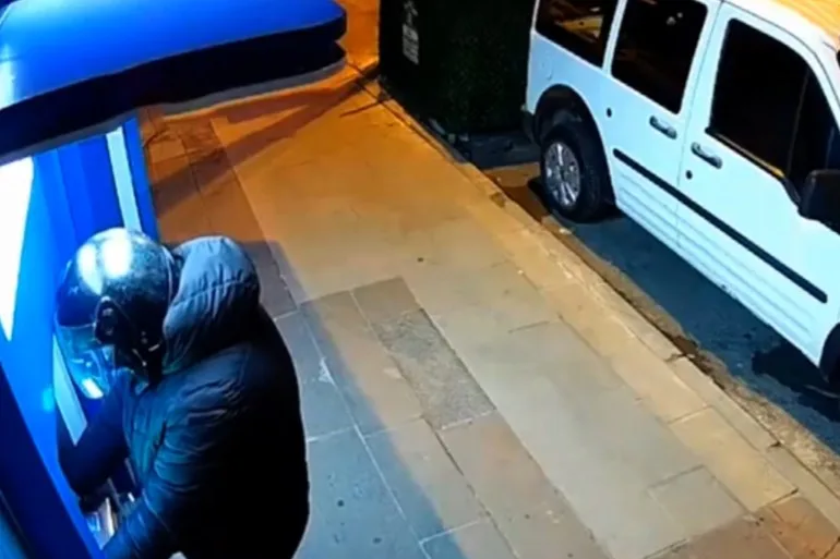 القبض على لص