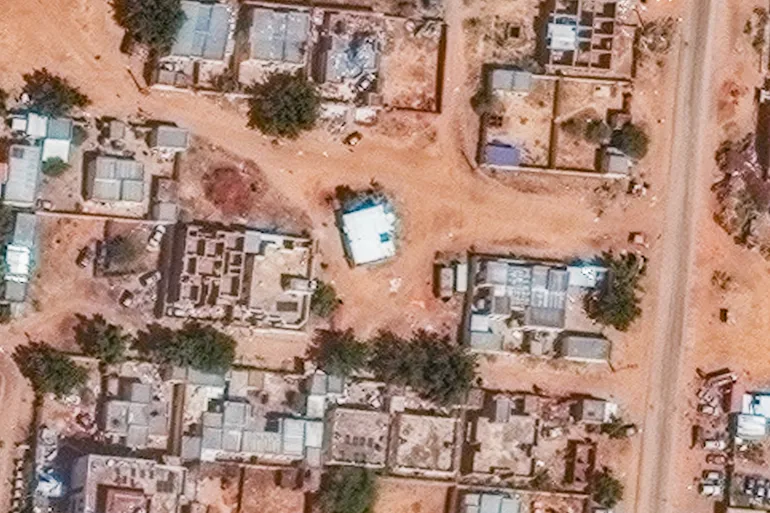 صور أقمار اصطناعية توثق عمليات دفن جماعي في الفاشر صور أقمار اصطناعية