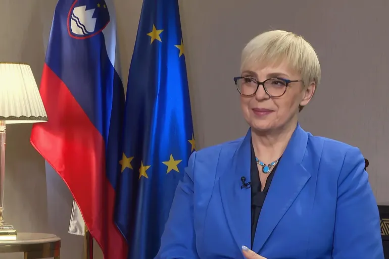 رئيسة سلوفينيا: الاستيطان ينهي الدولة الفلسطينية ولن نسمح بذلك الاستيطان