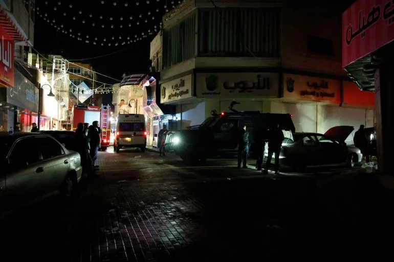 الأردن يعلن مقتل مطلوبَين من حملة "الفكر التكفيري" بمداهمة أمنية بالرمثا الأردن يعلن مقتل مطلوبَين