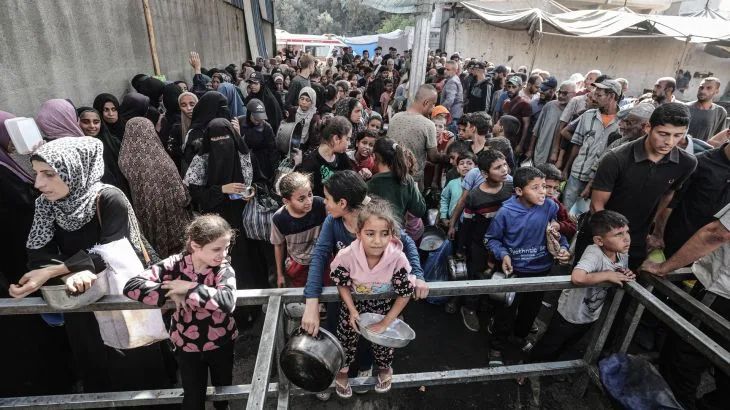 "الأغذية العالمي" يدعو لفتح المعابر لتوسيع العمليات الإنسانية بغزة "الأغذية العالمي" يدعو لفتح المعابر لتوسيع العمليات الإنسانية بغزة