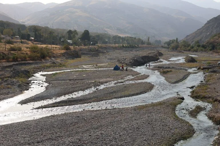 السلطات تقنن المياه في طهران وسط جفاف غير مسبوق السلطات تقنن المياه في طهران