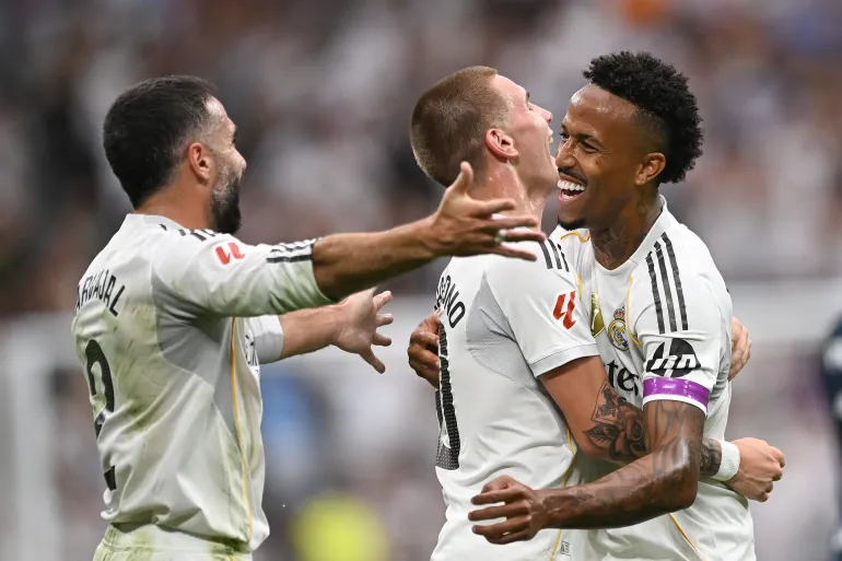 الأخبار السعيدة