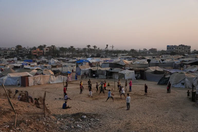 إسرائيل تفرض شروطا تمنع دخول المساعدات إلى غزة