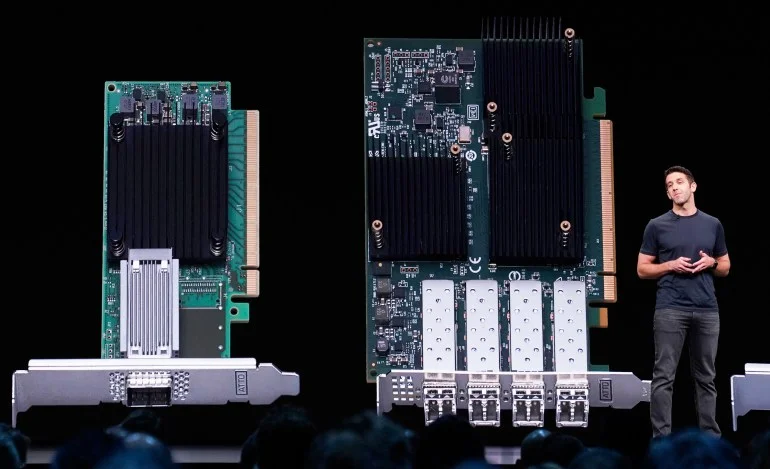 فايننشال تايمز: تيم كوك سيغادر آبل وهذا هو المرشح لخلافته