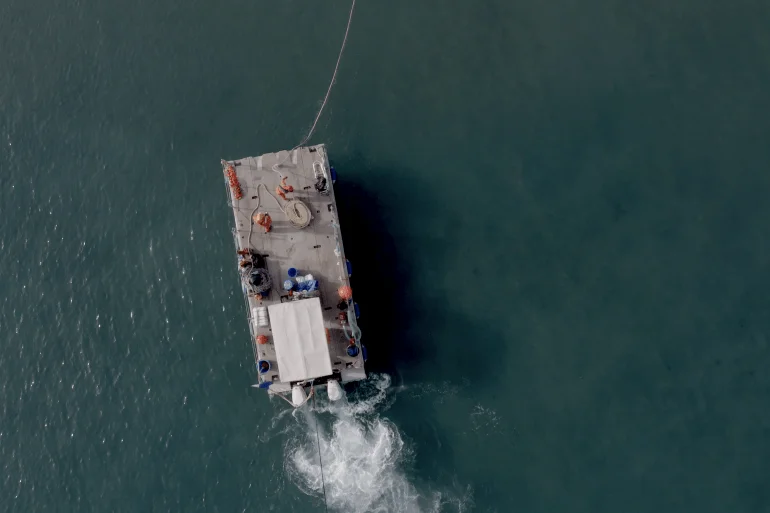 التوترات الجيو سياسية في البحر الأحمر تعيق التوسع في كابلات الإنترنت