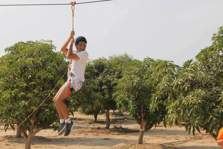 قصة هنا وعمر.. من كوب قهوة إلى قلوب الملايين