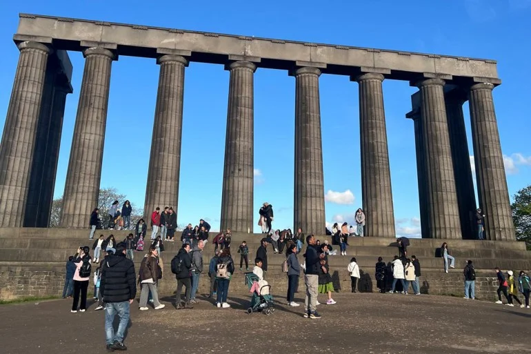 إدنبره.. جوهرة أسكتلندا الساحرة