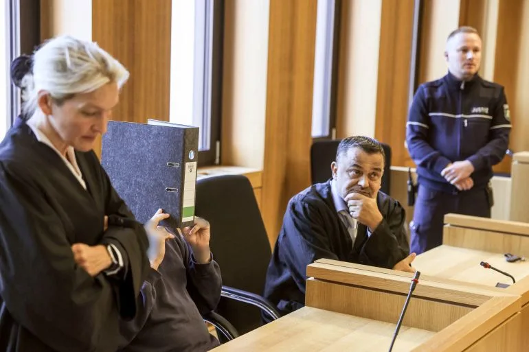 السجن مدى الحياة لممرض