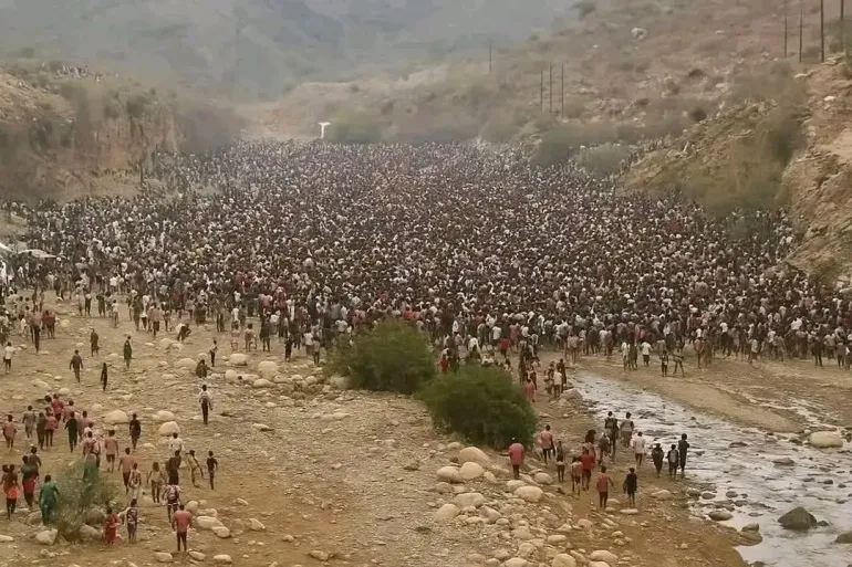 حقيقة إقامة معسكر لتجنيد مهاجرين أفارقة على الحدود اليمنية السعودية