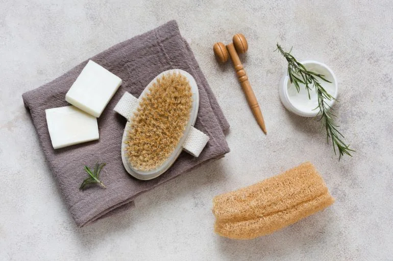 هل ما زالت اللوفا صديقة البشرة؟ بين الفوائد المذهلة والمخاطر الخفية