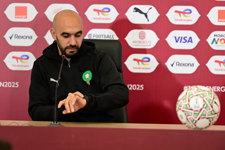 الركراكي مدرب المغرب: غيرت العقلية من المشاركة إلى المنافسة وأحذر من صعوبة كأس أفريقيا
