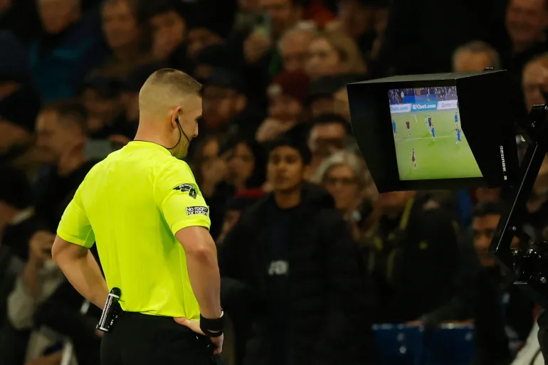 فيفا يخطط لتوسيع دور "الفار" بكأس العالم 2026