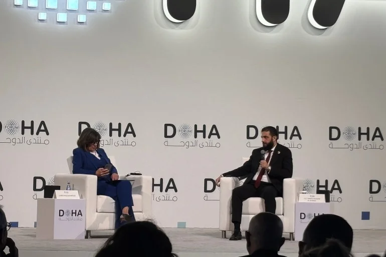 الشرع: سوريا تحولت من مُصدر للأزمات إلى نموذج للاستقرار _الرئيس السوري أحمد الشرع يتحدث في منتدى الدوحة 2025 1