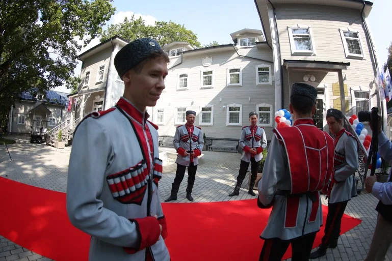 القوزاق.. مقاتلو الإمبراطورية الروسية الشرسون وحُماة حدودها