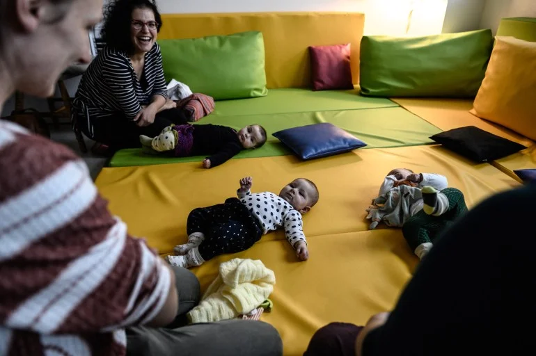 واشنطن بوست: أوروبا في حالة ذعر من تقلص عدد سكانها