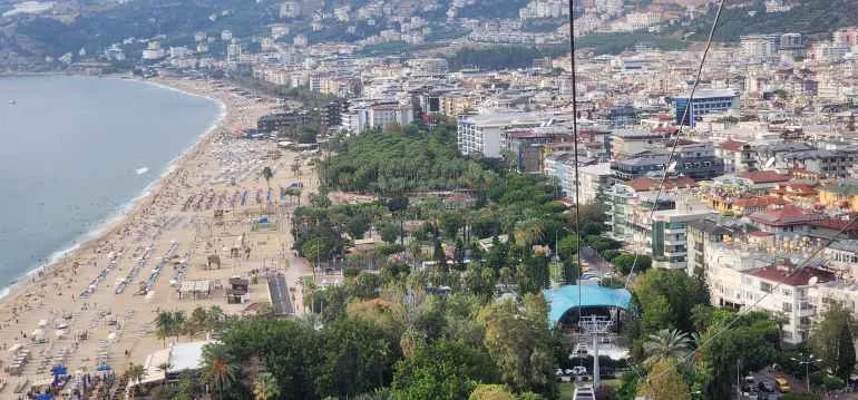 السياحة الحلال في تركيا.. 3 عوامل جعلت الريفيرا وجهة عالمية