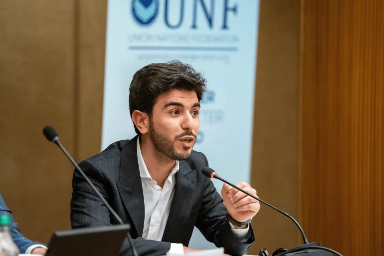 الباحث المغربي هشام كسراوي_ أذن باستعمالها 2