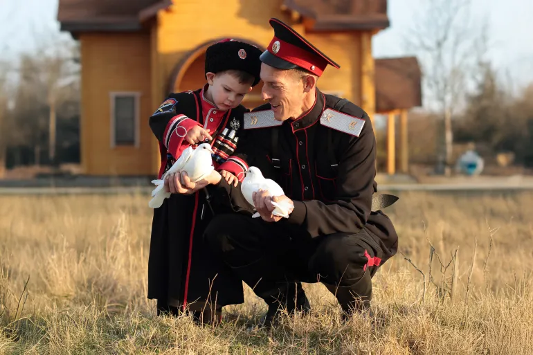 القوزاق.. مقاتلو الإمبراطورية الروسية الشرسون وحُماة حدودها