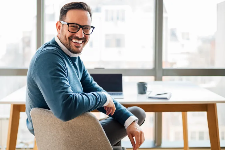 كيف يبني كبار رواد الأعمال ثرواتهم بأقل جهد؟