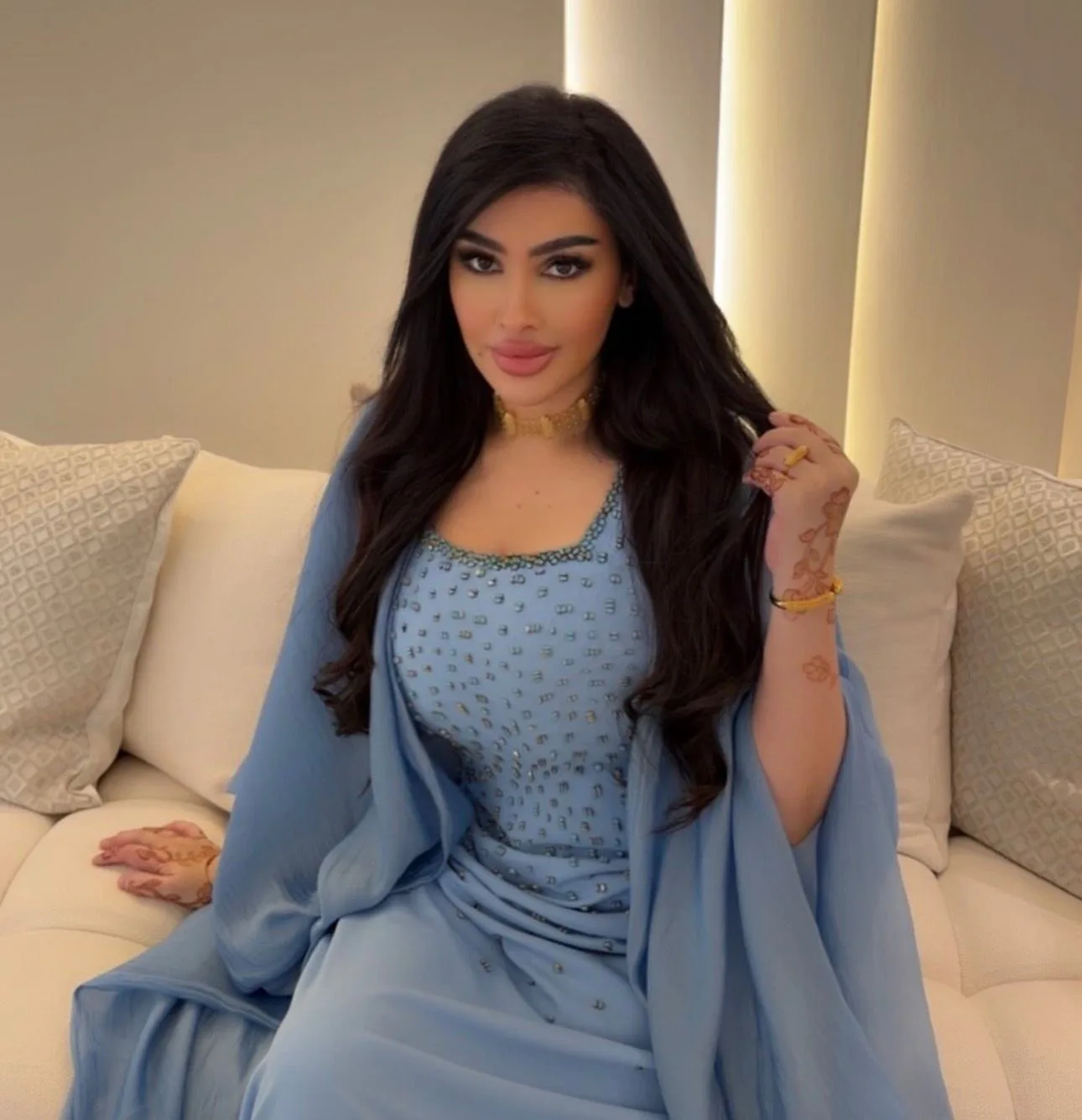 رائدة الأعمال فاطمة محمد تكشف عن استراتيجيات النجاح في قطاع التجميل وتصوير العيادات الرقمي فاطمة محمد